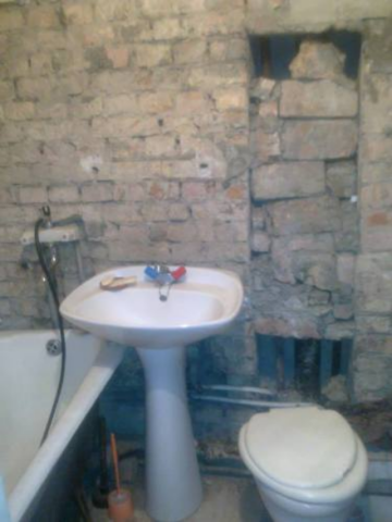 Жильцы «Климовского квартала» показали, в каких квартирах им предлагает жить застройщик. Фото