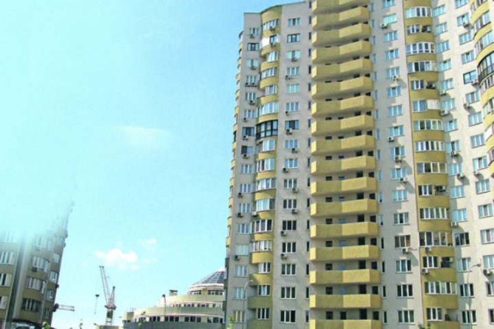 Черновецкий стал соседом Попова