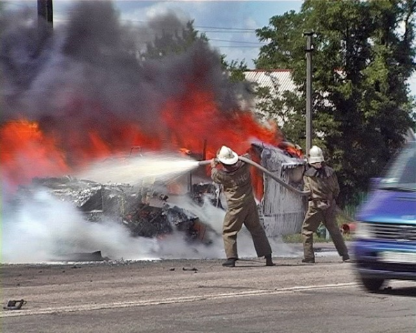 Иностранцев, у которых в Донбассе сгорел дом на колесах, приютила семья школьника, владеющего испанским. Фото