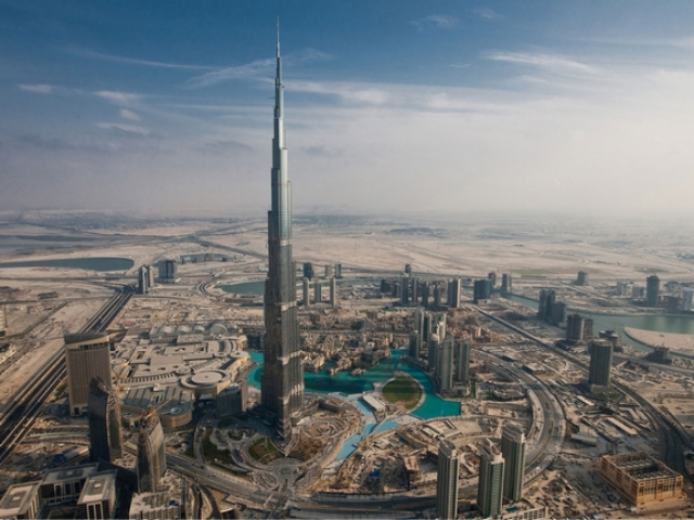 Район вокруг Burj Khalifa в Дубае притягивает девелоперов
