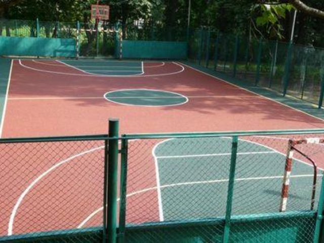 В столице определились, где построят спортивные и игровые площадки