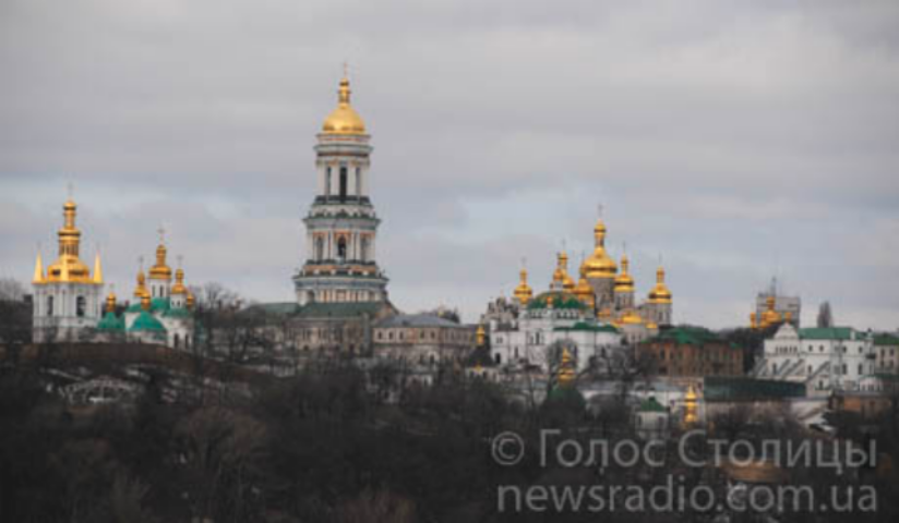 Кроме Гостиного двора, в наибольшей опасности София и Лавра