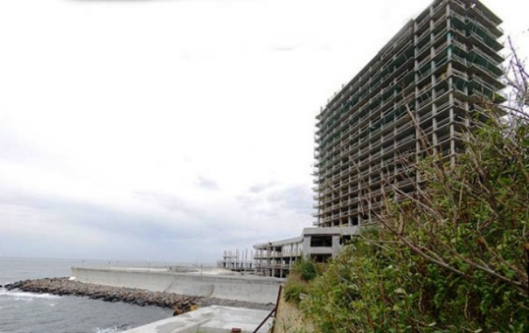 Высотный долгострой на Трассе здоровья может обернуться тюрьмой для чиновников