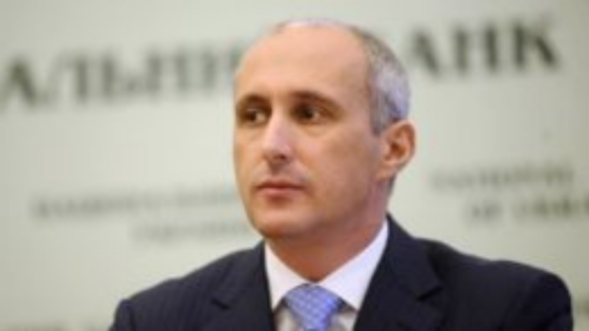 Глава НБУ увидел увеличение кредитования и похвастался успехами дедолларизации