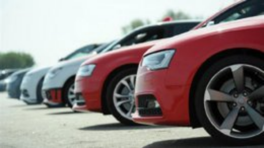 Украинцы скупали новые авто до их подорожания из-за введения спецпошлин