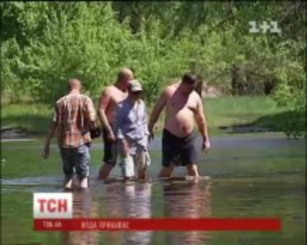 В Киеве подтоплены несколько пляжей и улиц