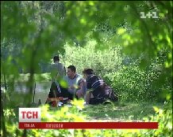 Украинцы во время майских праздников превращают леса в горы мусора