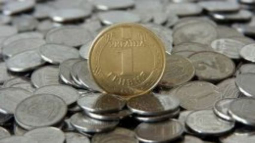 Девальвация гривни ожидается в августе