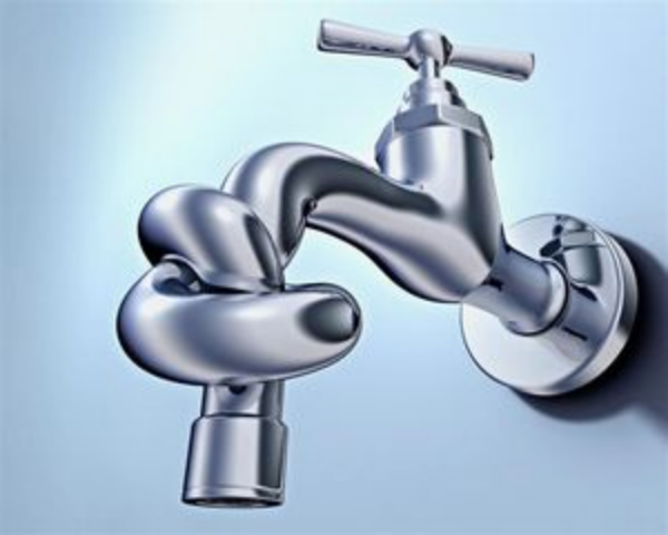 В некоторых районах столицы уже начнут отключать горячую воду