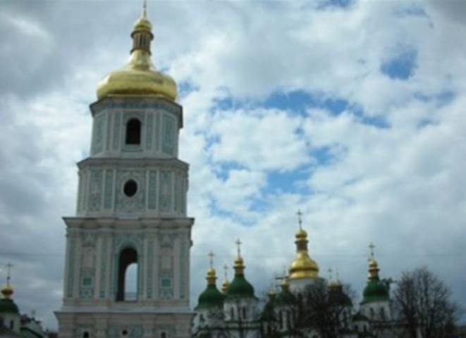 Из-за "бесконечных сомнительных застроек" на Печерске под угрозой оказался Софийский собор