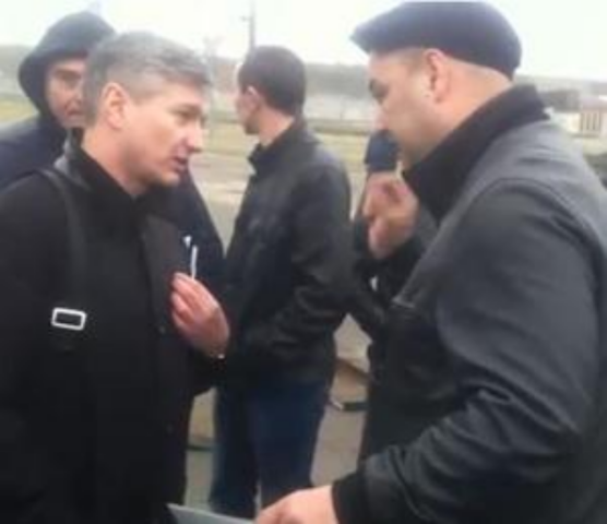 На депутата Киевсовета напали с ножом при попытке остановить самовольное строительство