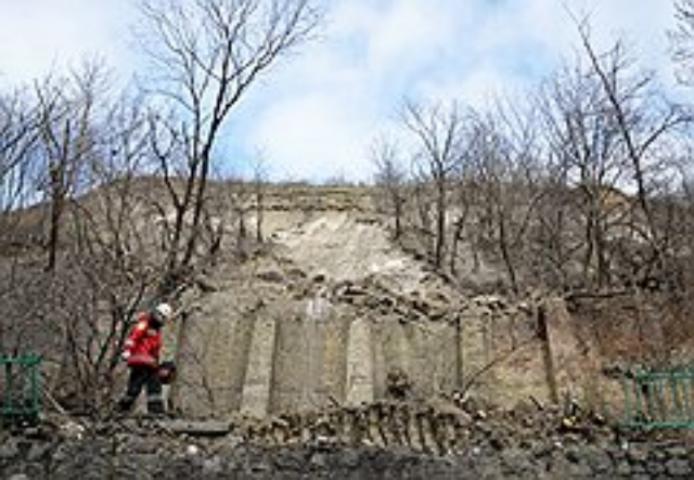 Киев катится под откос