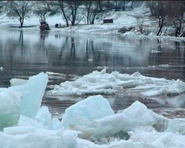 Вода в Днепре поднимется на два метра