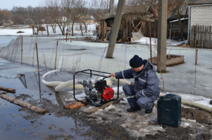 Большая вода захватывает новые территории Украины