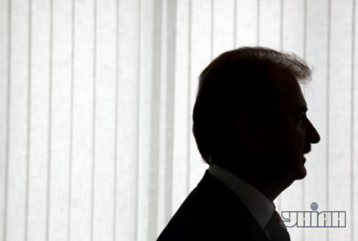 Попов хочет до конца месяца убрать и украсить Киев