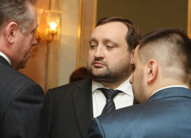 Арбузов расширит свою пиар-площадку