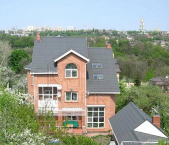 Кому по карману дворцы в Киеве?