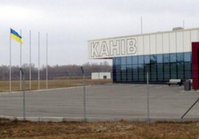Вертодром в Каневе, построенный к Евро-2012 за госсредства, объявили частным