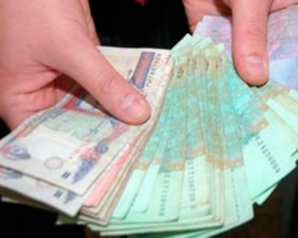 Ограничение наличных расчетов поможет росту экономики