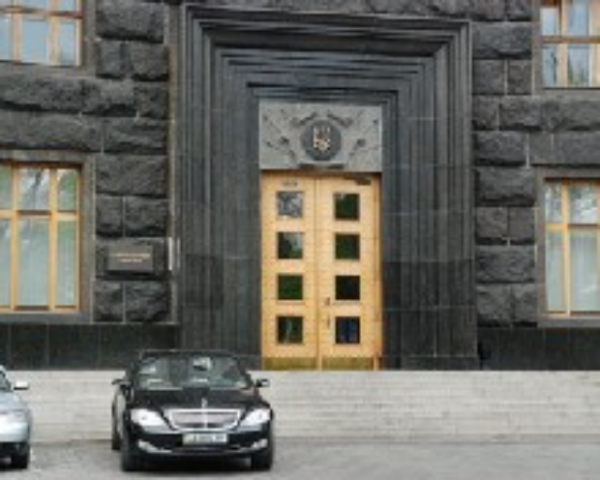 Кабмин предлагает не облагать налогом недвижимость семей опекунов и детей-сирот