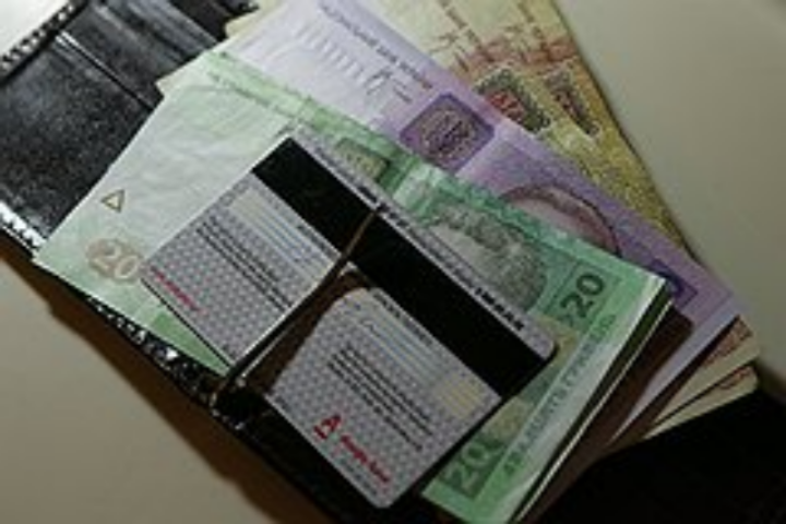 Банкам угрожают лишением валюты