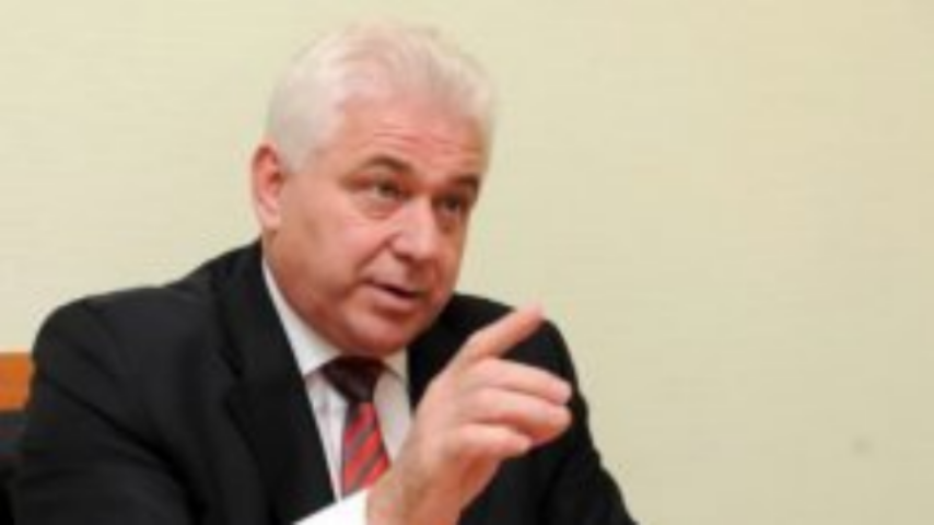 Киевский губернатор отказался передавать землю столице
