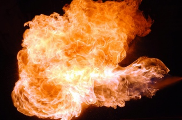 В Луганской области взорвался пятиэтажный дом, есть погибшие