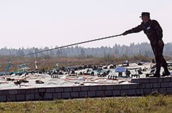 Будущим украинским контрактникам обещают жилье и бесплатную учебу