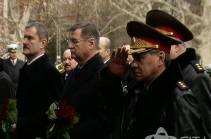 Минобороны хочет продать лишние военные городки и купить жилье 