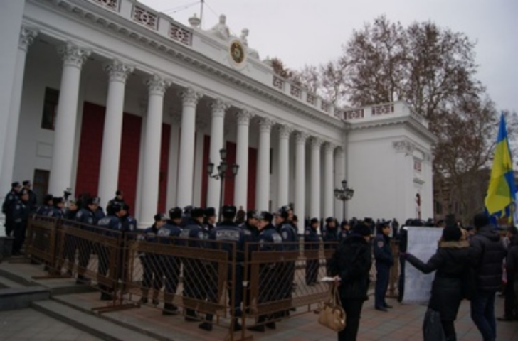 Стоимость проезда в метро должен стоить 3,2 грн