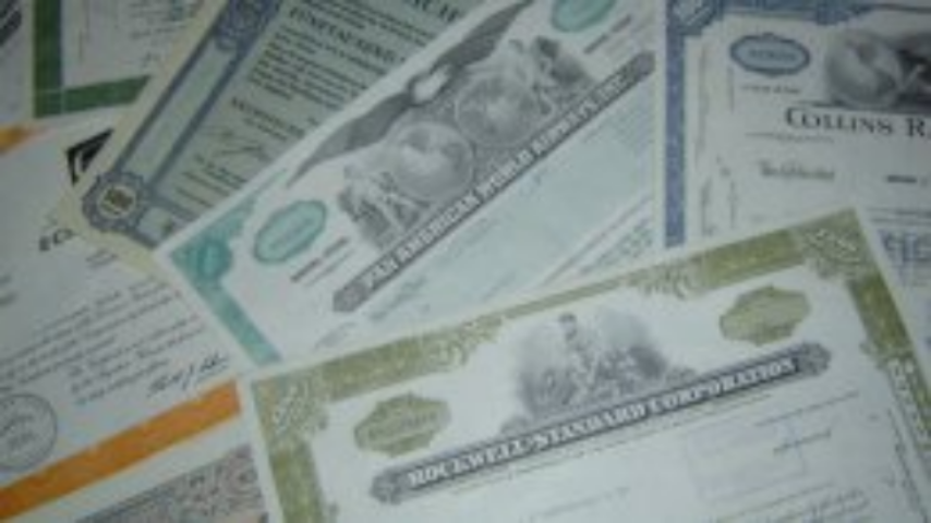 НБУ сократил вложения в иностранные ценные бумаги
