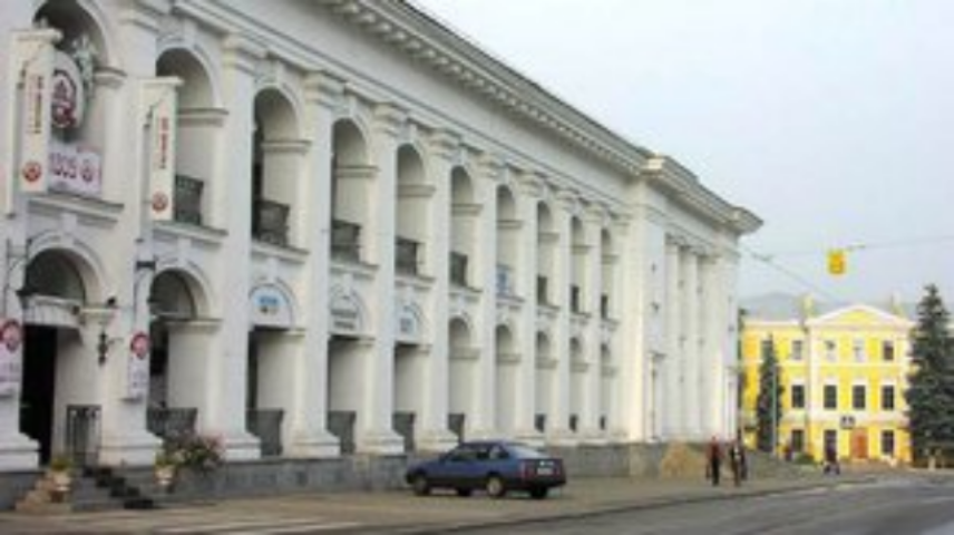 Гостиный двор может стать коммунальной собственностью