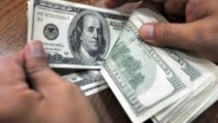 Минфин за два месяца сумел продать населению валютных облигаций лишь на 6 млн долларов из 100 млн