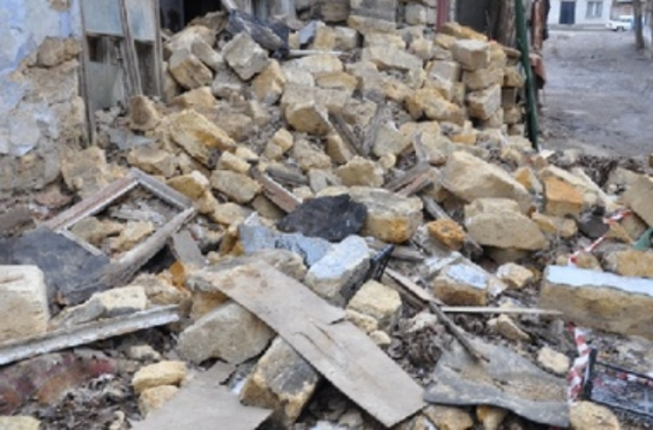 Жители рухнувшего дома в Одессе: "Пять дней мы слышали вибрацию"