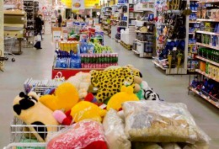 В феврале больше всего подорожают одежда и обувь, а мясо подешевеет