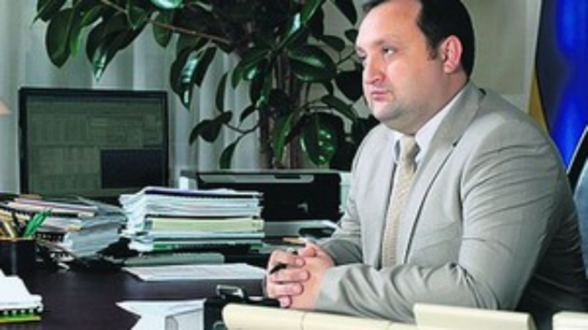 Сотрудничество с МВФ лоббирует группа Арбузова