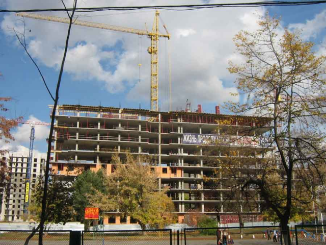 Харьковские "недострои" могут передать крупным застройщикам