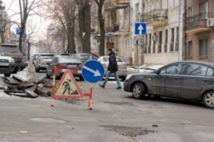Какими способами ликвидируют дыры на дорогах
