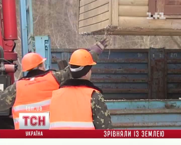 В Киеве устроили "показуху" со сносом давно неработающего ресторана