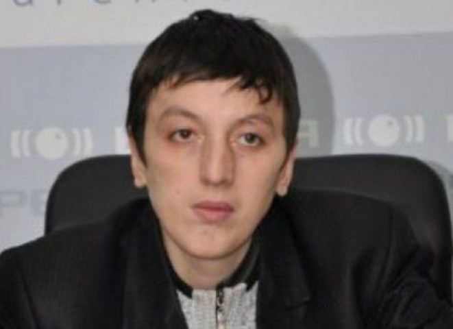 Правозащитник пожаловался Путину и Януковичу на криминального авторитета
