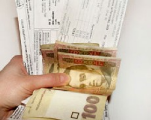 Право определять уровень тарифов на тепло и воду хотят передать Кабмину