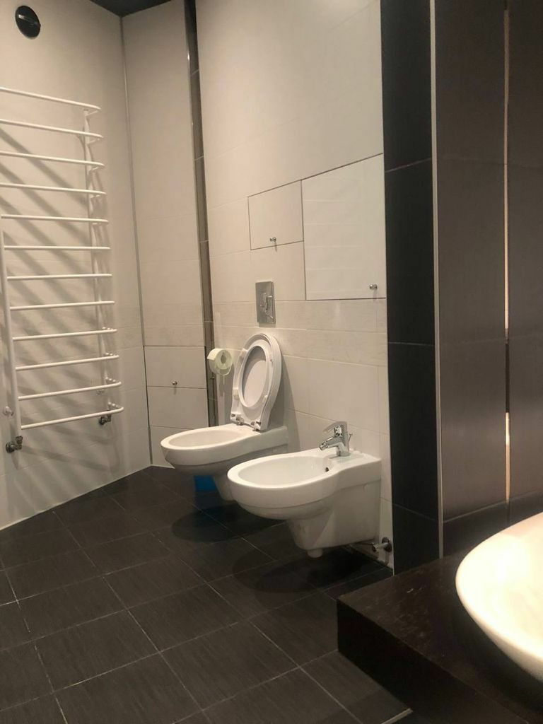 Продажа 3-комнатной квартиры 148 м², Крутогорный спуск, 33