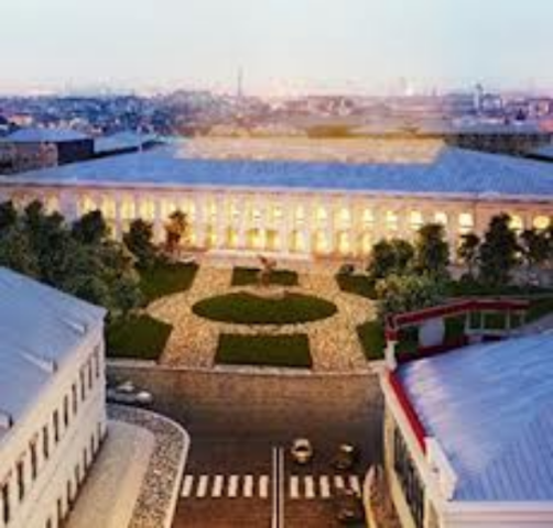 В КГГА говорят, что договорились дальше реконструировать Гостиный двор