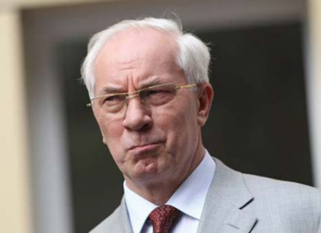Азаров готов потратить 16 млрд. на строительство спортцентров