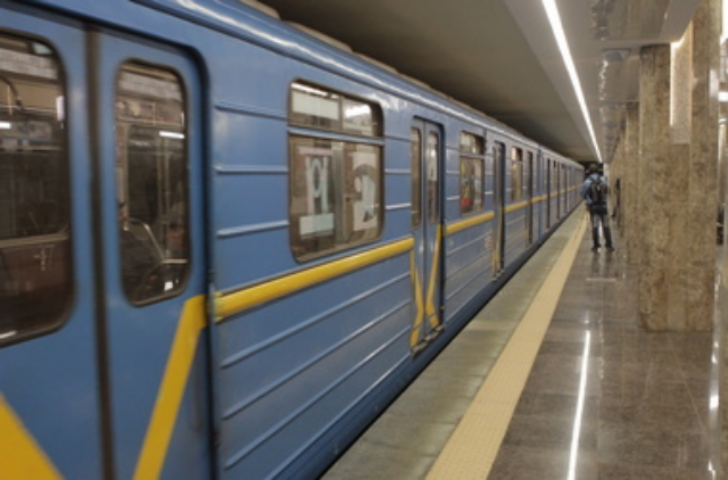 В новогоднюю ночь метро будет работать до самого утра