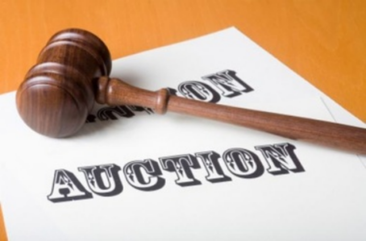 Квартиры должников за коммуналку продадут на аукционе