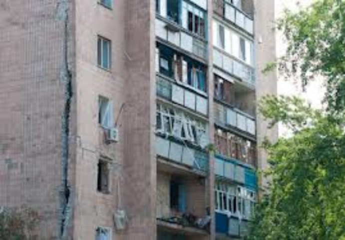 Во взорвавшийся дом в Харькове вернулись все жильцы 