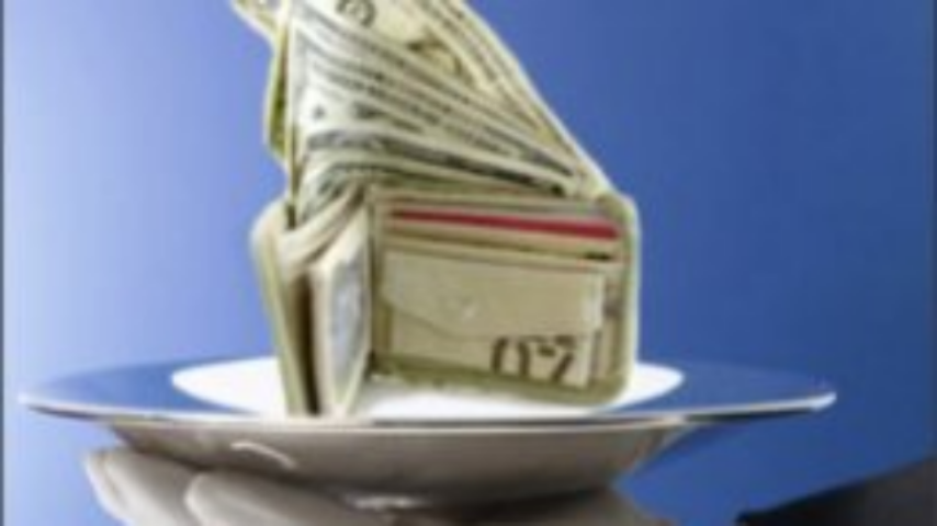 Минфин стимулирует кредитование за счет предоставления госгарантий в 2013