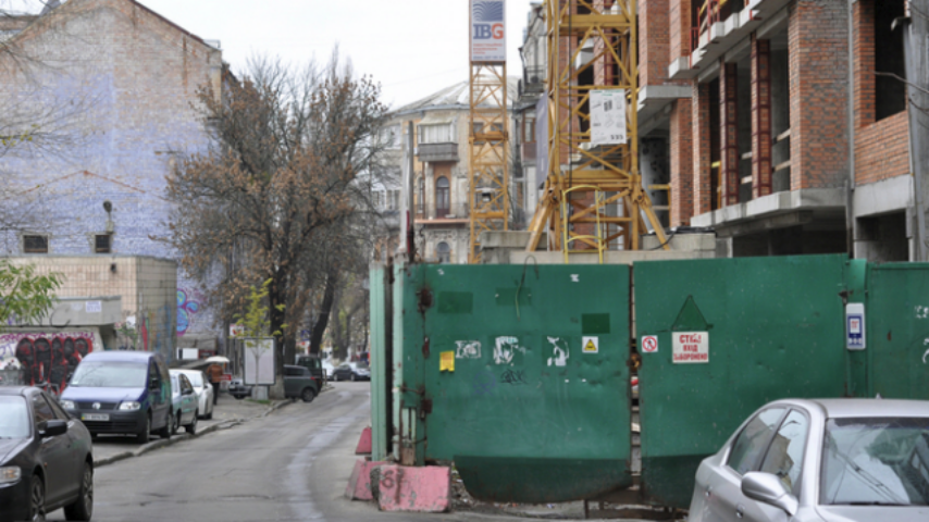 Самые скандальные стройки в Киеве в 2012 году