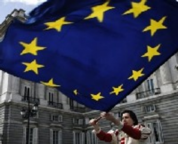 В ноябре годовая инфляция в зоне евро снизилась до 2,2%, в ЕС-27 – до 2,4%